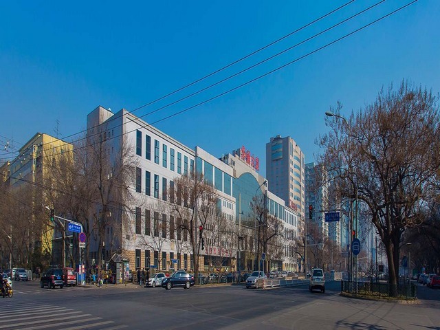 嘉兴跨腿堆垛式叉车AGV厂家